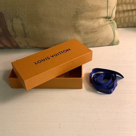 Louis Vuitton Other - AUTHENTIC Louis Vuitton Box & Louis Vuitton Ribbon